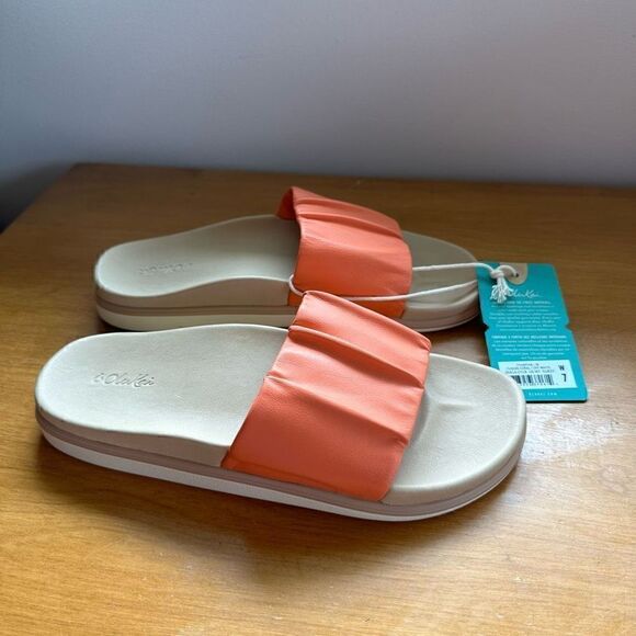 Olukai Women's Pihapiha Fusion Coral-Off White Leather Slide Sandal - Picture 9 of 11